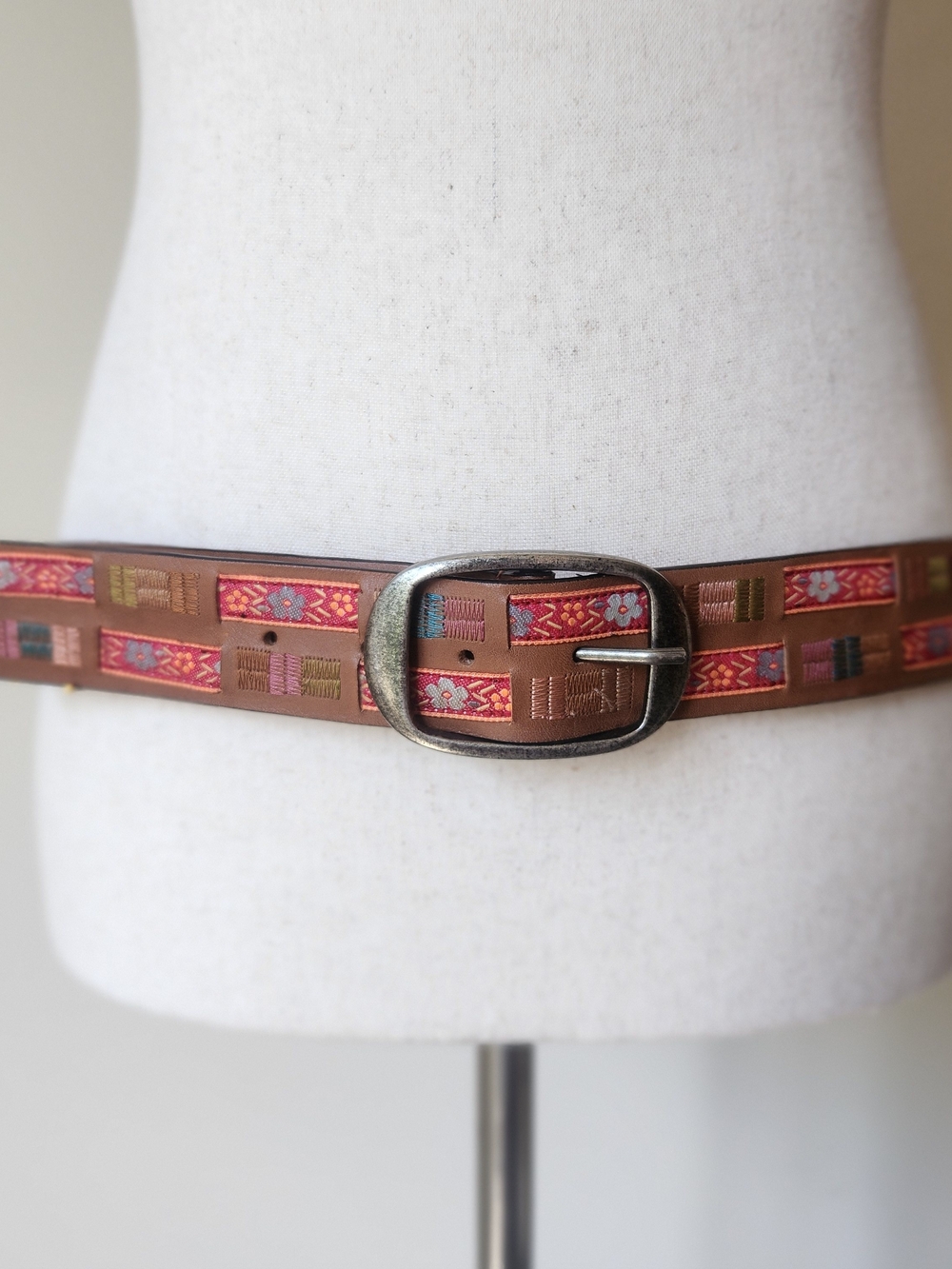J Jill Embroidered Leather Belt Womens Medium M Floral Artisanal Boho Brass